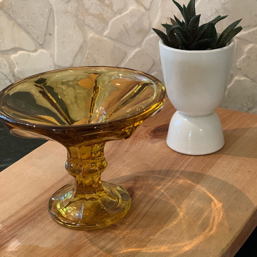VINTAGE | Amber Glass Pedestal Piece